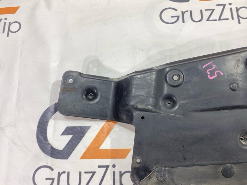 Защита двигателя Isuzu Giga CYJ77W6 6UZ1 2006 (б/у) Защита двигателя Isuzu Giga CYJ77W6 6UZ1 2006 (б/у)