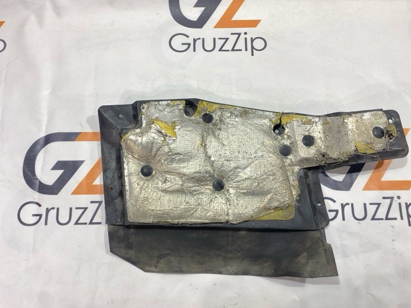 Защита двигателя Isuzu Giga CYJ77W6 6UZ1 2006 (б/у) Защита двигателя Isuzu Giga CYJ77W6 6UZ1 2006 (б/у)