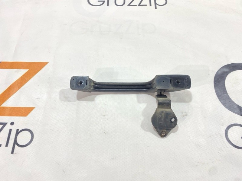 Ручка капота Isuzu Giga CYJ77W6 6UZ1 2006 правая (б/у) Ручка капота Isuzu Giga CYJ77W6 6UZ1 2006 правая (б/у)