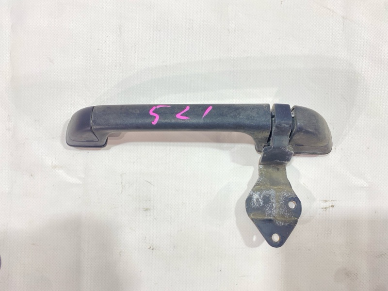 Ручка капота Isuzu Giga CYJ77W6 6UZ1 2006 левая (б/у) Ручка капота Isuzu Giga CYJ77W6 6UZ1 2006 левая (б/у)