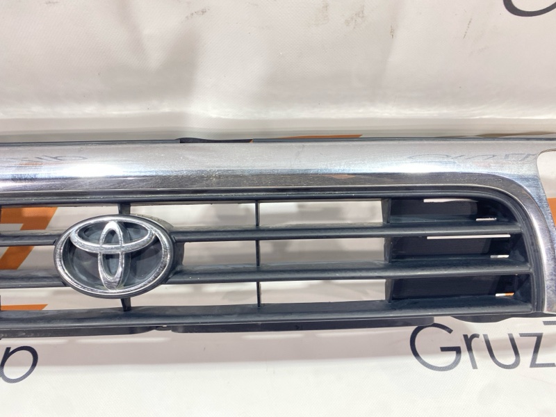 Решетка радиатора Toyota Hilux Surf KZN130W 1KZ-TE 1994 (б/у) Решетка радиатора Toyota Hilux Surf KZN130W 1KZ-TE 1994 (б/у)