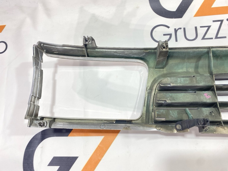 Решетка радиатора Toyota Hilux Surf KZN130W 1KZ-TE 1994 (б/у) Решетка радиатора Toyota Hilux Surf KZN130W 1KZ-TE 1994 (б/у)
