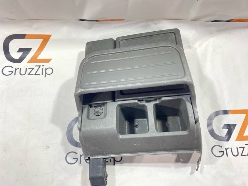 Бардачок между сидений Isuzu Giga CYJ77W6 6UZ1 2006 (б/у) Бардачок между сидений Isuzu Giga CYJ77W6 6UZ1 2006 (б/у)