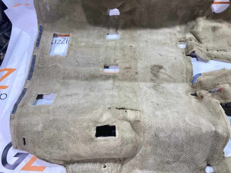 Ковер пола Toyota Land Cruiser Cygnus UZJ100W 2UZ-FE 2000 (б/у) Ковер пола Toyota Land Cruiser Cygnus UZJ100W 2UZ-FE 2000 (б/у)