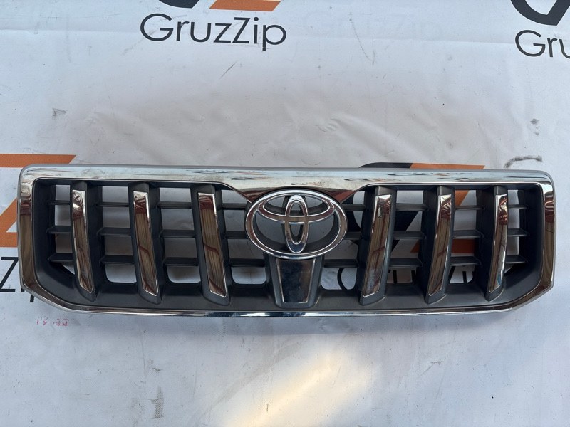 Решетка радиатора Toyota Land Cruiser Prado GRJ120W 1GR-FE 2007 (б/у)