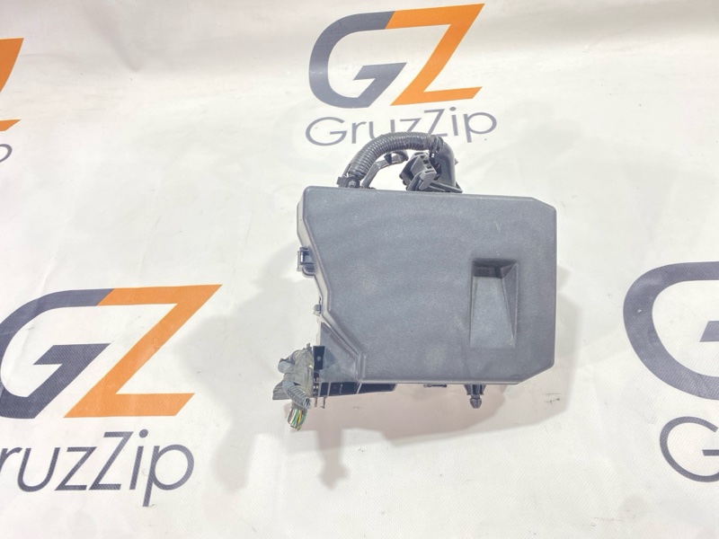 Блок предохранителей Toyota WISH ZGE25W 2ZRFAE 2009 (б/у)