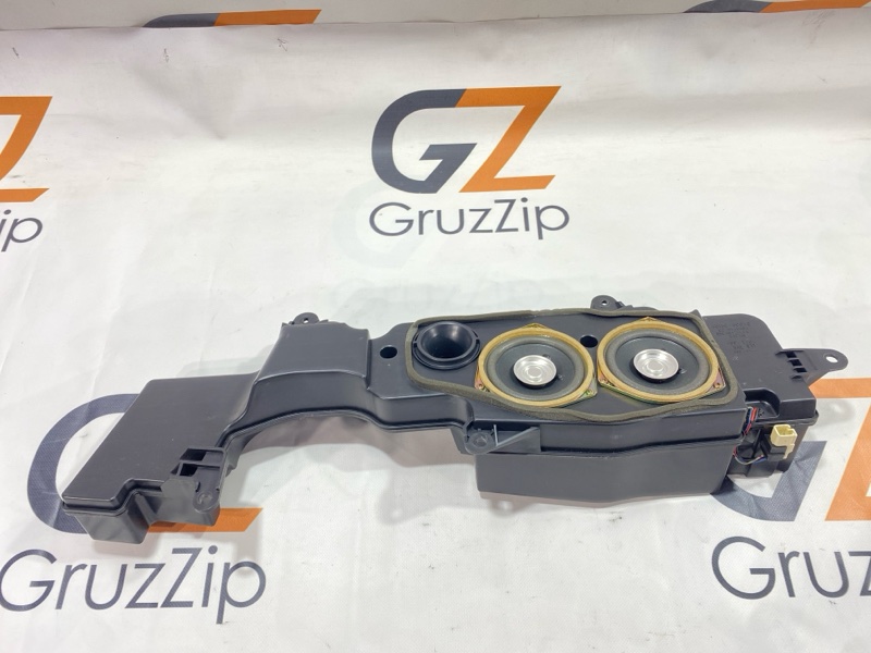 Саб-буфер Toyota Land Cruiser Cygnus UZJ100W 2UZ-FE 2000 (б/у) Саб-буфер Toyota Land Cruiser Cygnus UZJ100W 2UZ-FE 2000 (б/у)