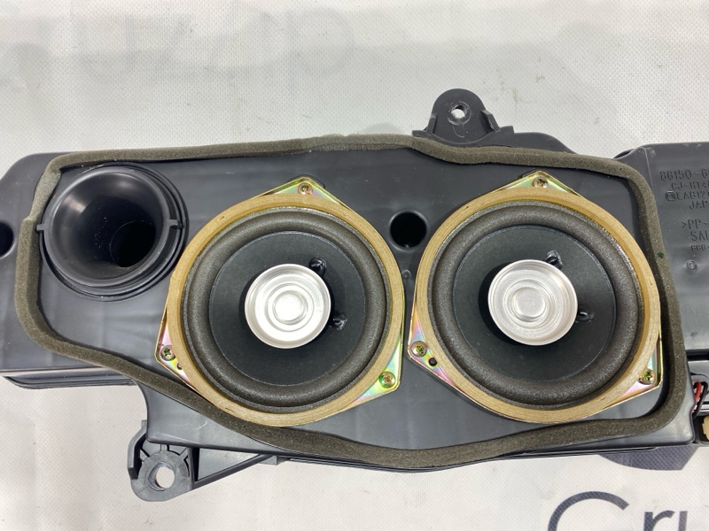 Саб-буфер Toyota Land Cruiser Cygnus UZJ100W 2UZ-FE 2000 (б/у) Саб-буфер Toyota Land Cruiser Cygnus UZJ100W 2UZ-FE 2000 (б/у)
