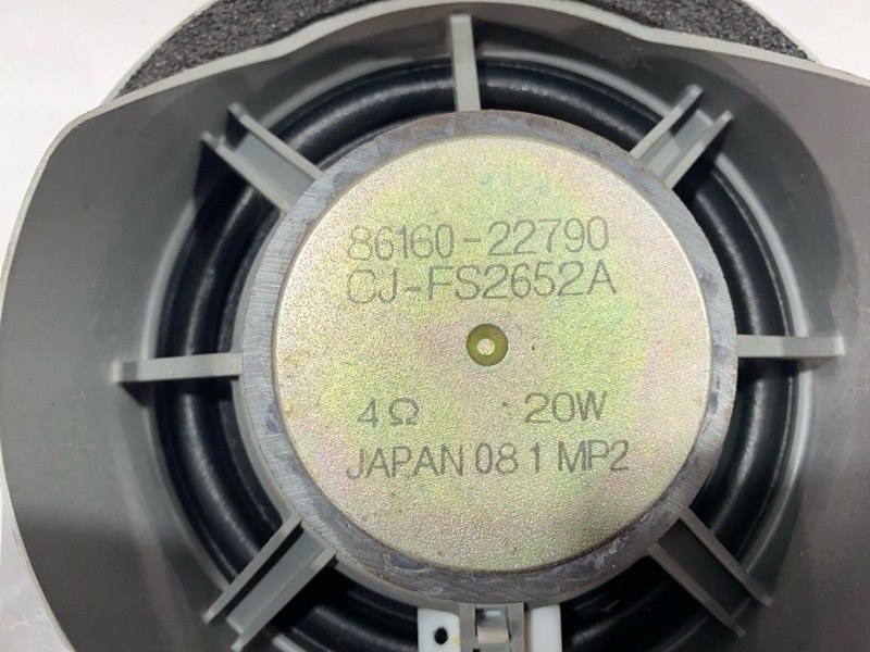 Динамик Toyota Land Cruiser Cygnus UZJ100W 2UZ-FE 2000 передний (б/у) Динамик Toyota Land Cruiser Cygnus UZJ100W 2UZ-FE 2000 передний (б/у)