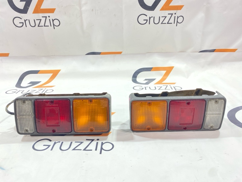 Стоп-сигнал Mitsubishi Canter FE73EEN 4M51 2003 (б/у)