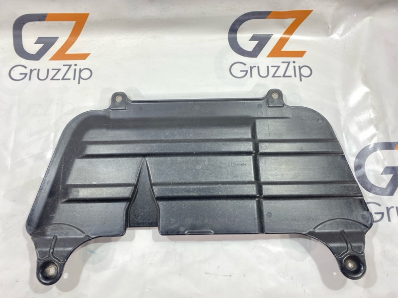 Защита двигателя Toyota Land Cruiser HDJ101K 1HD-FTE 2000 (б/у) Защита двигателя Toyota Land Cruiser HDJ101K 1HD-FTE 2000 (б/у)