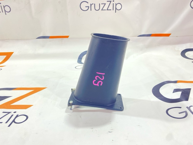 Кожух рулевой колонки Isuzu Giga CYJ77W6 6UZ1 2006 (б/у) Кожух рулевой колонки Isuzu Giga CYJ77W6 6UZ1 2006 (б/у)