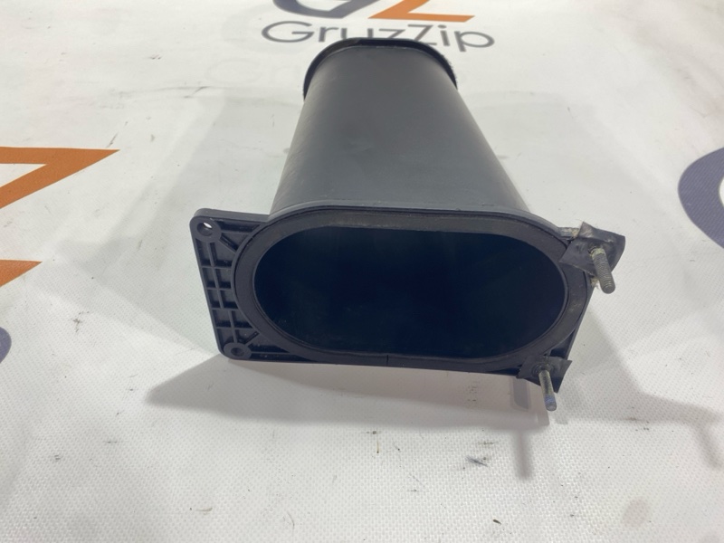 Кожух рулевой колонки Isuzu Giga CYJ77W6 6UZ1 2006 (б/у) Кожух рулевой колонки Isuzu Giga CYJ77W6 6UZ1 2006 (б/у)