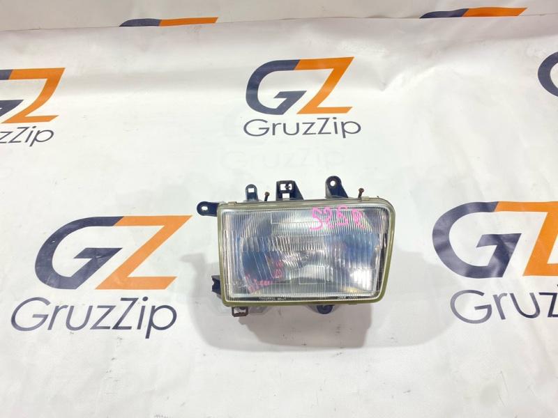 Фара Toyota Hilux Surf KZN130W 1KZ-TE 1994 правая (б/у)