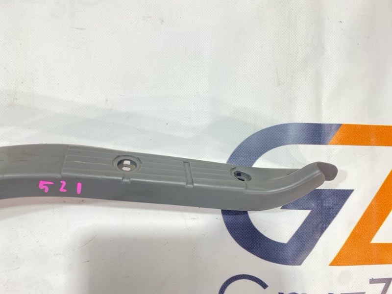 Порожек пластиковый Isuzu Giga CYJ77W6 6UZ1 2006 левый (б/у) Порожек пластиковый Isuzu Giga CYJ77W6 6UZ1 2006 левый (б/у)