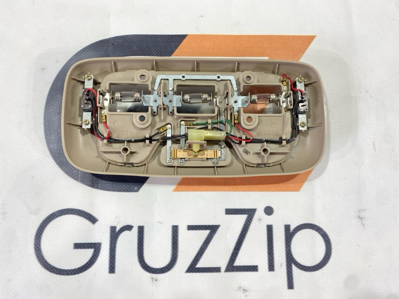 Плафон салона Toyota Land Cruiser Cygnus UZJ100W 2UZ-FE 2000 (б/у) Плафон салона Toyota Land Cruiser Cygnus UZJ100W 2UZ-FE 2000 (б/у)