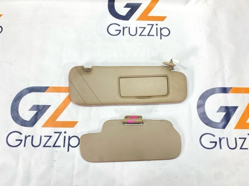 Козырек солнцезащитный Toyota Land Cruiser Cygnus UZJ100W 2UZ-FE 2000 передний правый (б/у) Козырек солнцезащитный Toyota Land Cruiser Cygnus UZJ100W 2UZ-FE 2000 передний правый (б/у)