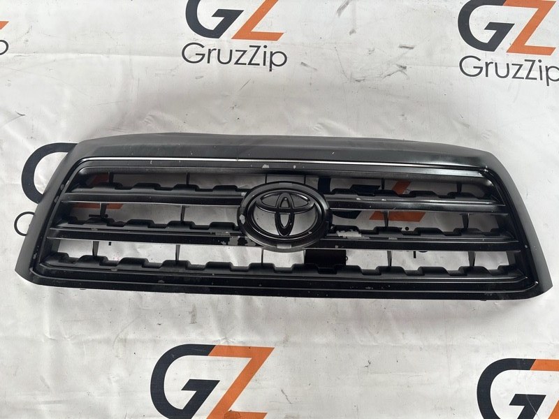 Решетка радиатора Toyota Sequoia USK65 3URFBE 2009 (б/у)