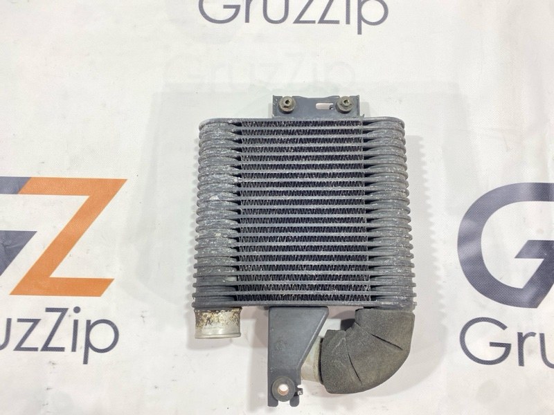 Интеркулер Toyota Land Cruiser HDJ101K 1HD-FTE 2000 (б/у) Интеркулер Toyota Land Cruiser HDJ101K 1HD-FTE 2000 (б/у)