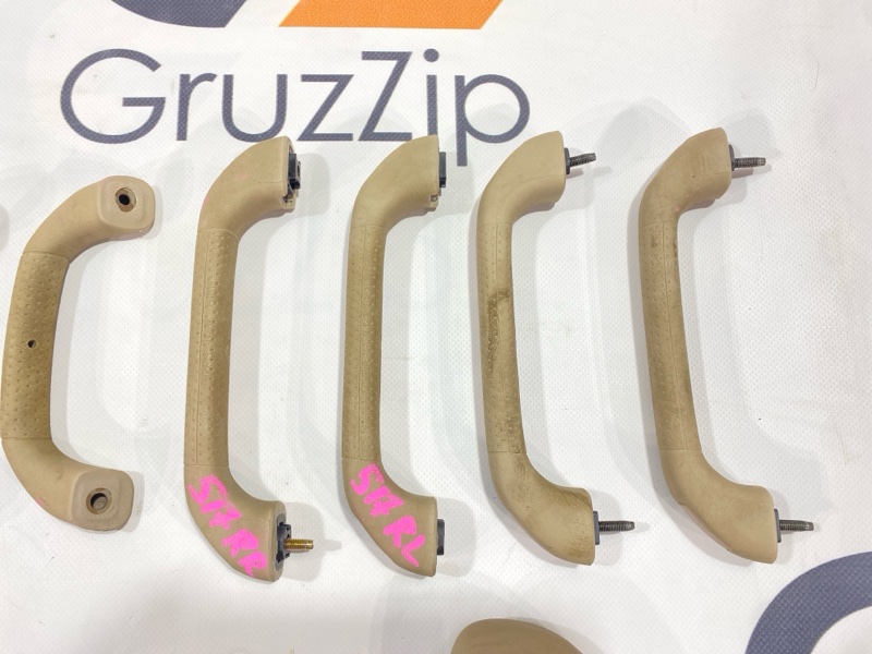 Ручка салона Toyota Land Cruiser Cygnus UZJ100W 2UZ-FE 2000 (б/у) Ручка салона Toyota Land Cruiser Cygnus UZJ100W 2UZ-FE 2000 (б/у)