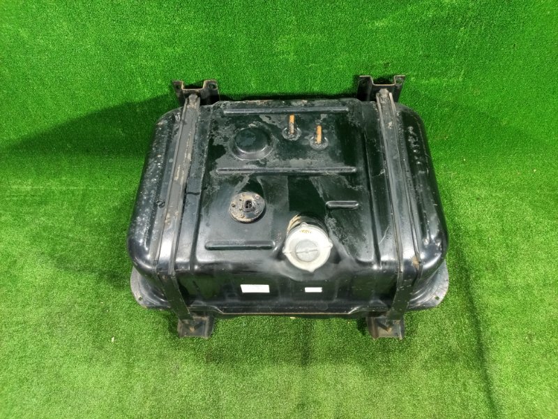 Топливный бак Isuzu Forward FRR35 6HL1 2000 (б/у)