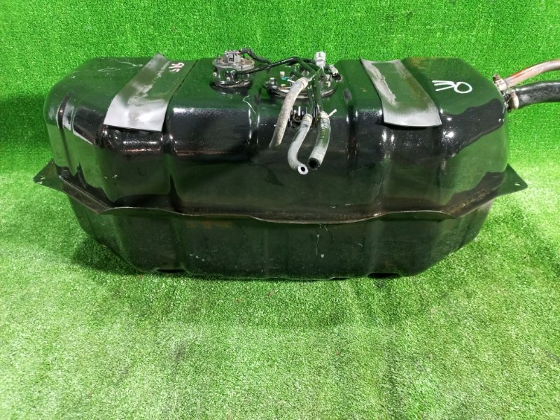 Топливный бак Toyota Land Cruiser Prado KZJ95W 1KZ-TE 1997 (б/у) Топливный бак Toyota Land Cruiser Prado KZJ95W 1KZ-TE 1997 (б/у)