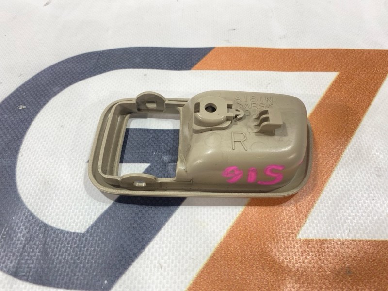 Накладка ручки двери Toyota Land Cruiser HDJ101K 1HD-FTE 2000 задняя правая (б/у) Накладка ручки двери Toyota Land Cruiser HDJ101K 1HD-FTE 2000 задняя правая (б/у)