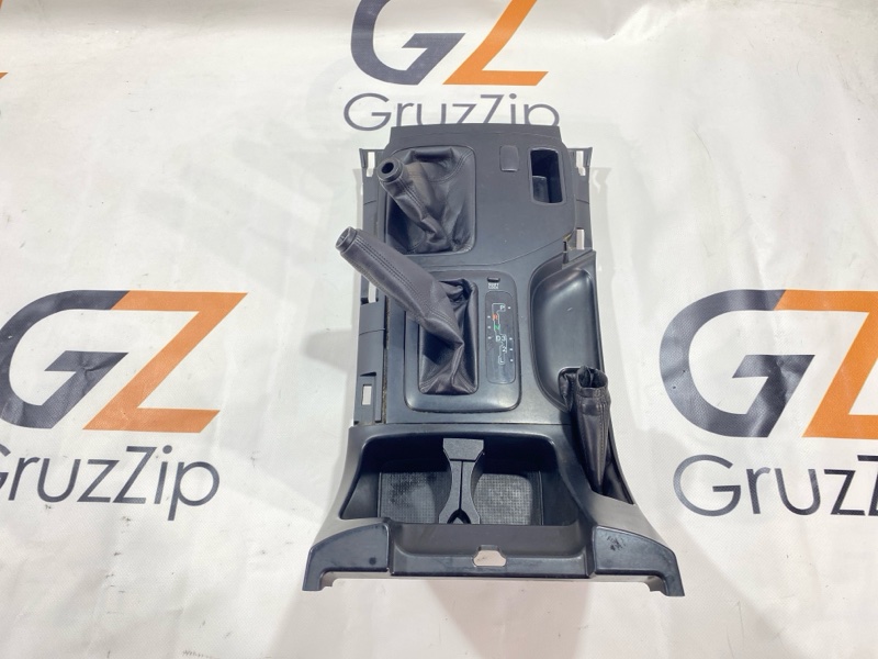 Консоль между сидений Toyota Land Cruiser Prado VZJ120W 5VZ-FE 2004 (б/у) Консоль между сидений Toyota Land Cruiser Prado VZJ120W 5VZ-FE 2004 (б/у)