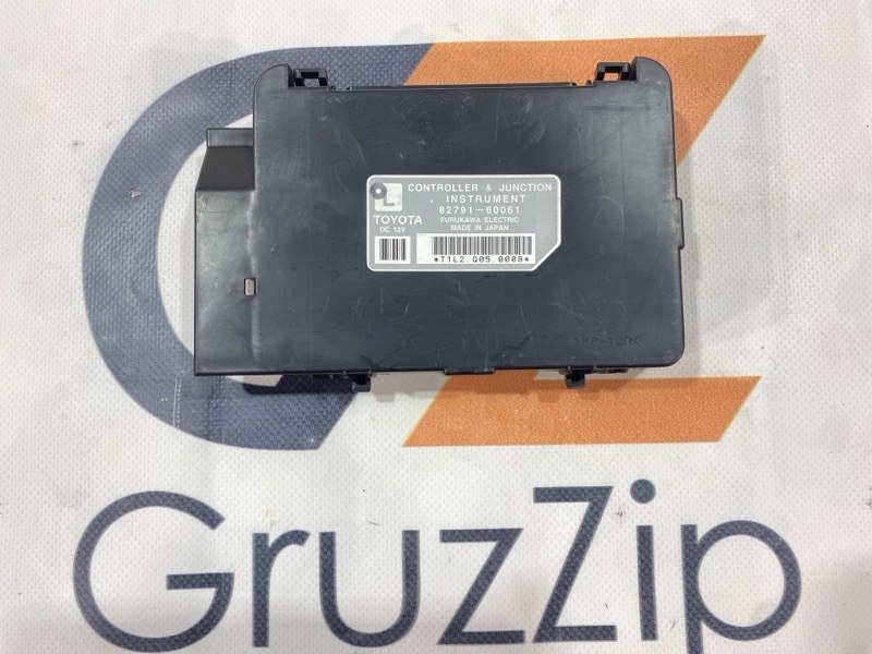 Блок управления Toyota Land Cruiser HDJ101K 1HD-FTE 2000 (б/у)