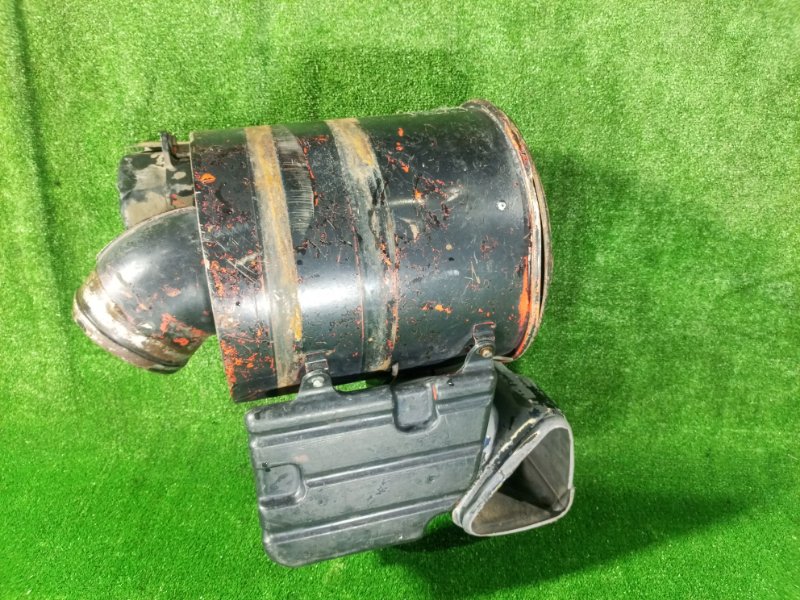 Корпус воздушного фильтра Hino Profia FR2FWB F17E 1992 (б/у)