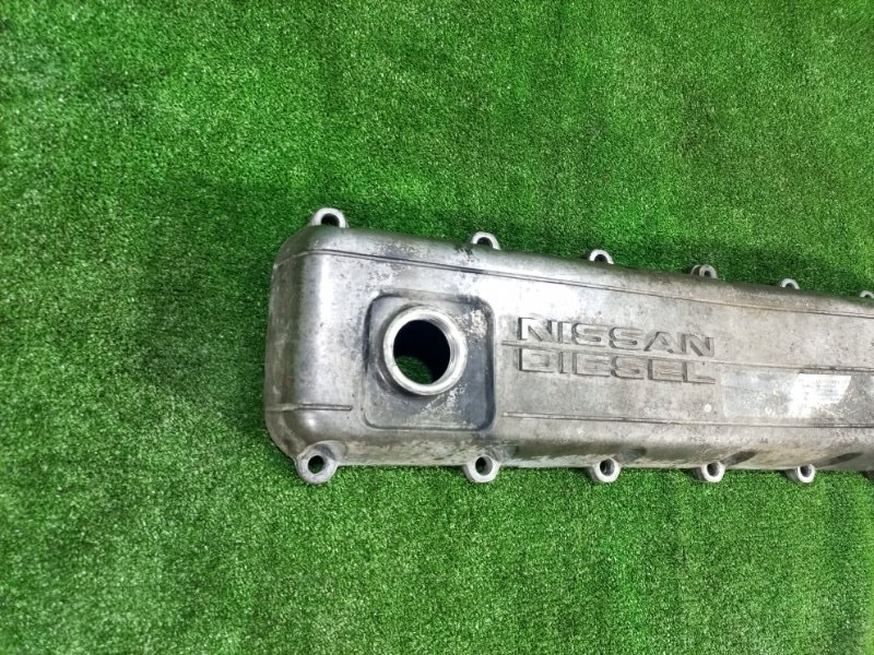 Клапанная крышка Nissan Diesel Condor MK252K FE6 2002 (б/у) Клапанная крышка Nissan Diesel Condor MK252K FE6 2002 (б/у)