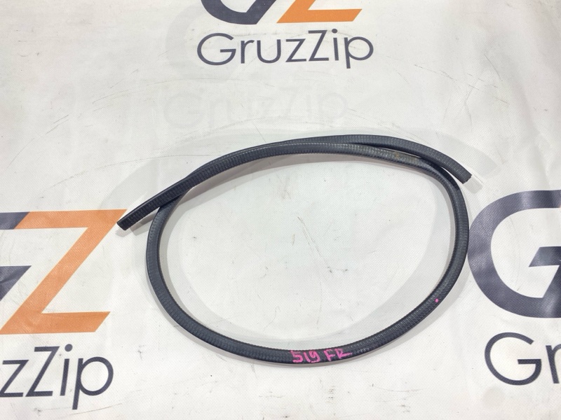 Уплотнитель двери Suzuki Jimny Sierra JB43W M13A 2006 передний правый (б/у)