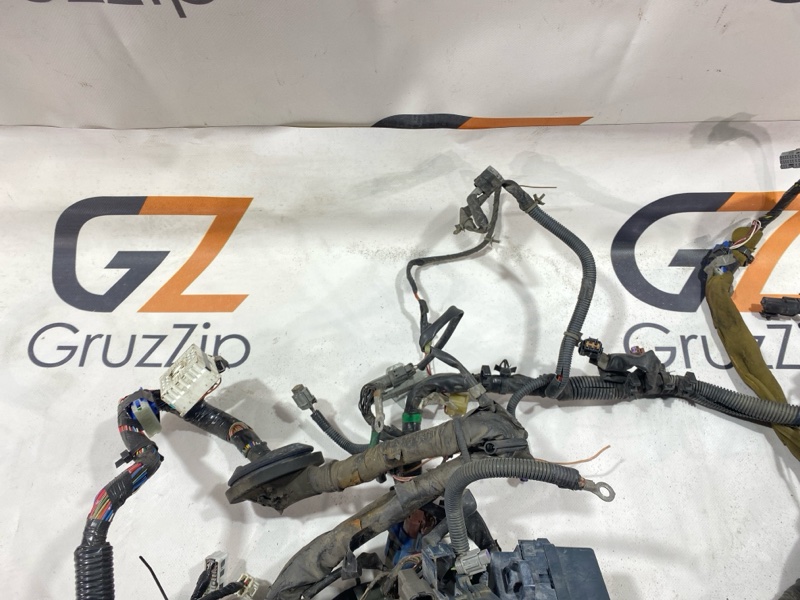 Коса под капотная Nissan Safari WGY61 TB45E 1998 (б/у) Коса под капотная Nissan Safari WGY61 TB45E 1998 (б/у)
