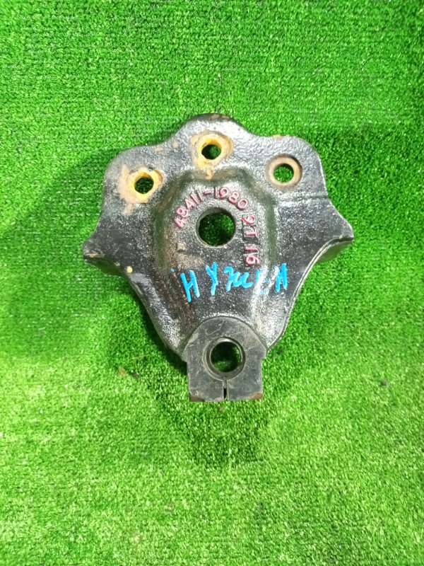 Кронштейн рессоры Hino Profia FN2 P11C 1995 (б/у)