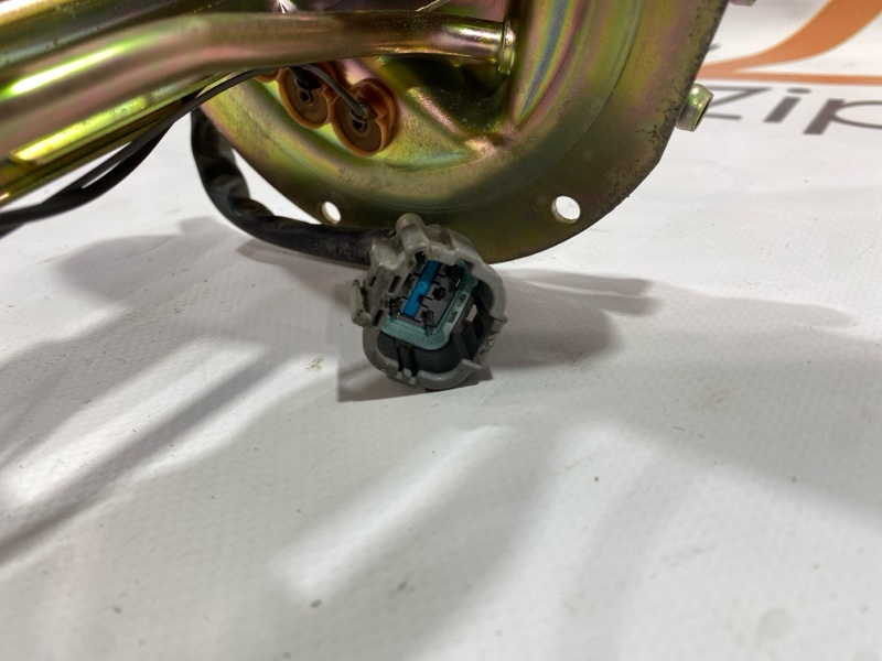 Топливный насос Nissan Safari WGY61 TB45E 1998 (б/у) Топливный насос Nissan Safari WGY61 TB45E 1998 (б/у)