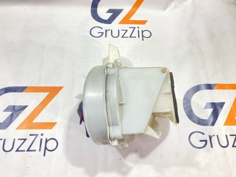 Мотор печки Nissan Safari VRGY61 TD42T 2000 (б/у) Мотор печки Nissan Safari VRGY61 TD42T 2000 (б/у)