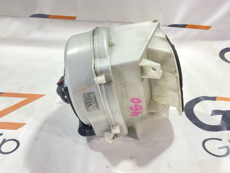 Мотор печки Nissan Safari VRGY61 TD42T 2000 (б/у) Мотор печки Nissan Safari VRGY61 TD42T 2000 (б/у)