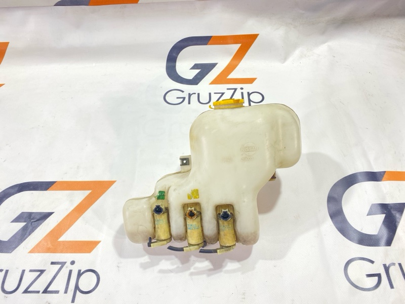 Бачок стеклоомывателя Nissan Safari WGY61 TB45E 1998 (б/у) Бачок стеклоомывателя Nissan Safari WGY61 TB45E 1998 (б/у)