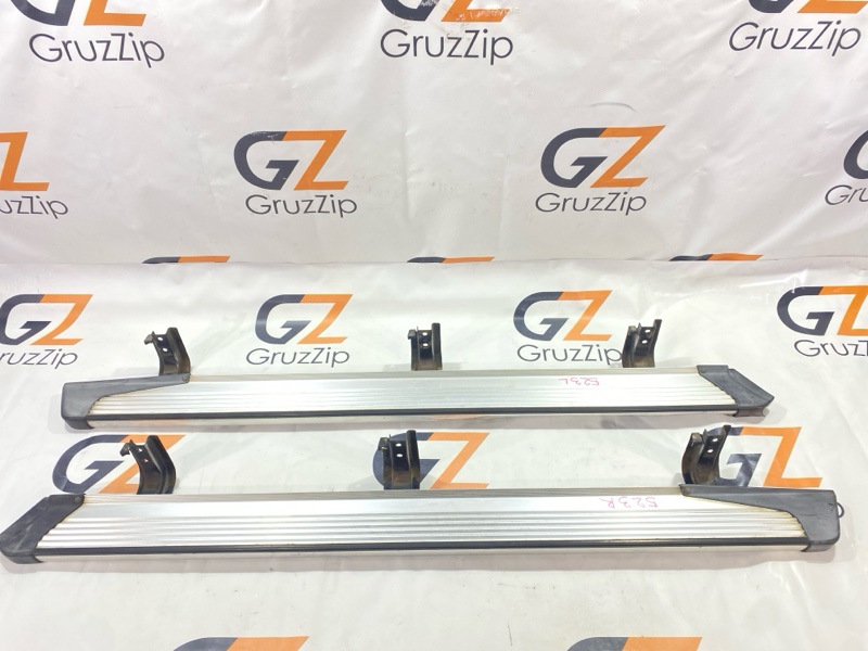 Подножка Nissan Safari WGY61 TB45E 1998 (б/у) Подножка Nissan Safari WGY61 TB45E 1998 (б/у)