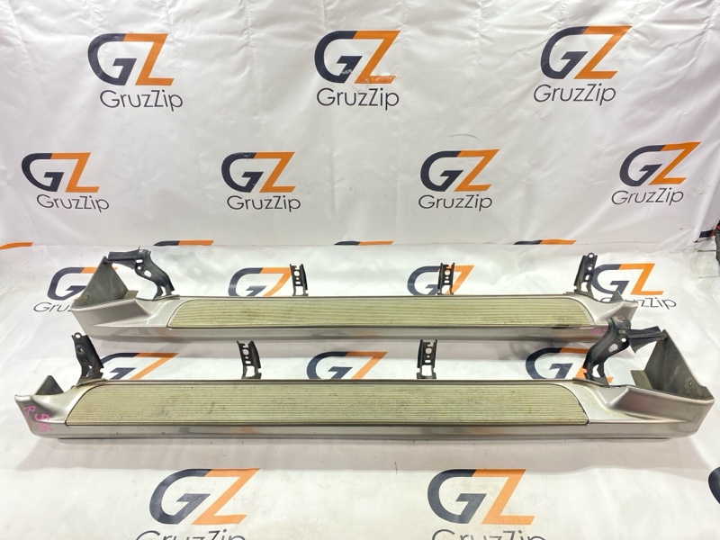 Подножка Toyota Land Cruiser HDJ101K 1HD-FTE 2000 (б/у)