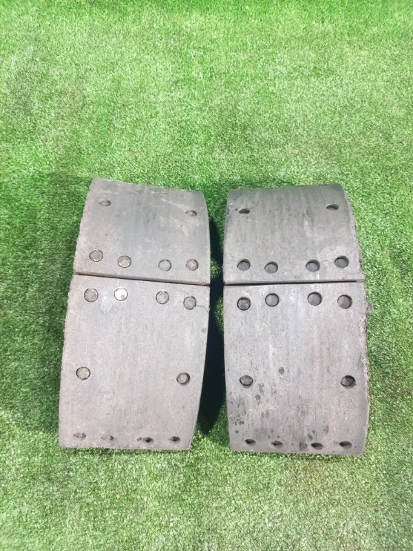 Тормозные колодки Hino Profia FW1KZD K13C 1998 переднее (б/у)