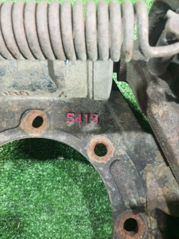 Тормозные колодки Isuzu Giga CXM50 6WA1 1995 (б/у) Тормозные колодки Isuzu Giga CXM50 6WA1 1995 (б/у)