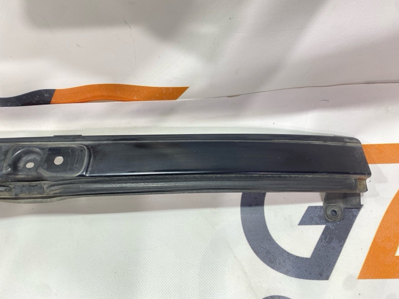 Планка под лобовое стекло Isuzu Giga CYJ77W6 6UZ1 2006 (б/у) Планка под лобовое стекло Isuzu Giga CYJ77W6 6UZ1 2006 (б/у)