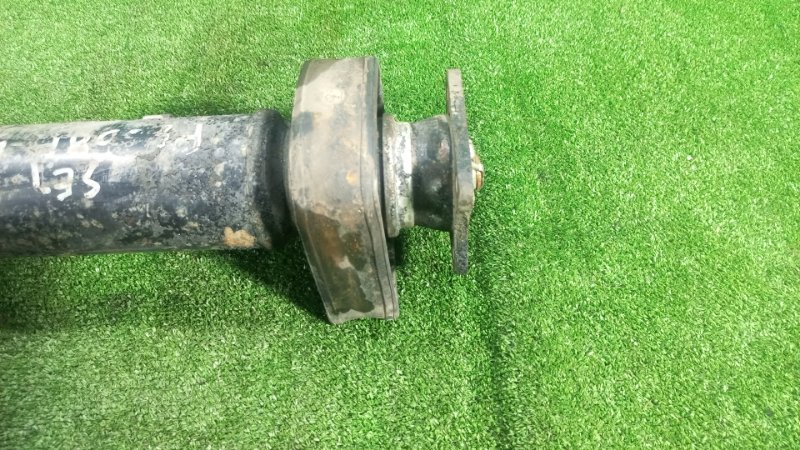 Карданный вал Mitsubishi Fuso Canter FE517 4D33 1995 (б/у) Карданный вал Mitsubishi Fuso Canter FE517 4D33 1995 (б/у)