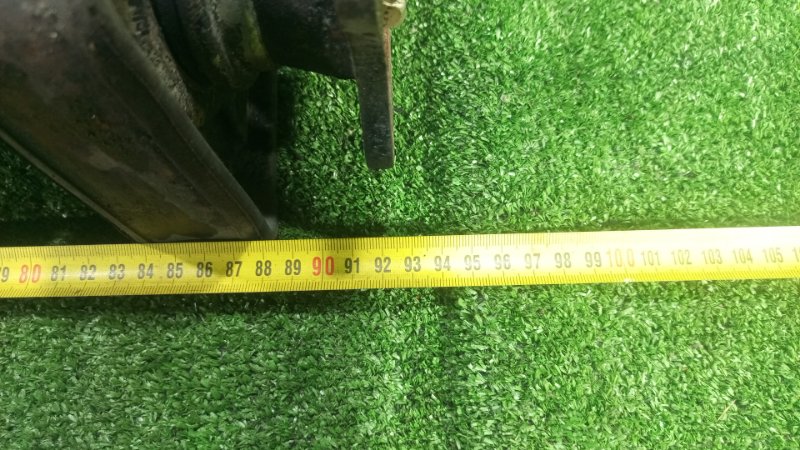 Карданный вал Mitsubishi Fuso Canter FE517 4D33 1995 (б/у) Карданный вал Mitsubishi Fuso Canter FE517 4D33 1995 (б/у)