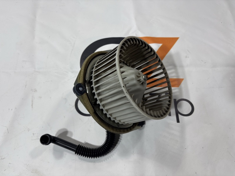 Мотор печки Nissan Diesel Big Thumb CG48 GE13T 2004 (б/у)