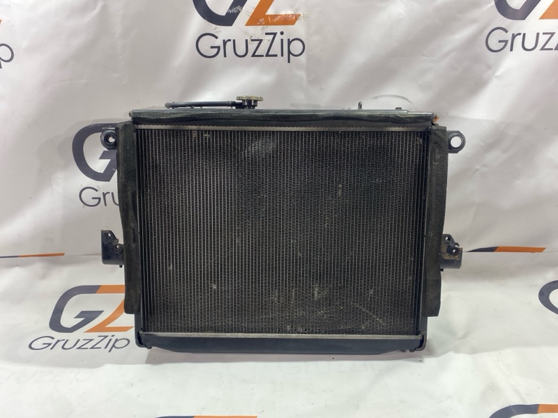 Радиатор ДВС Toyota Land Cruiser Cygnus UZJ100W 2UZ-FE 2000 (б/у)