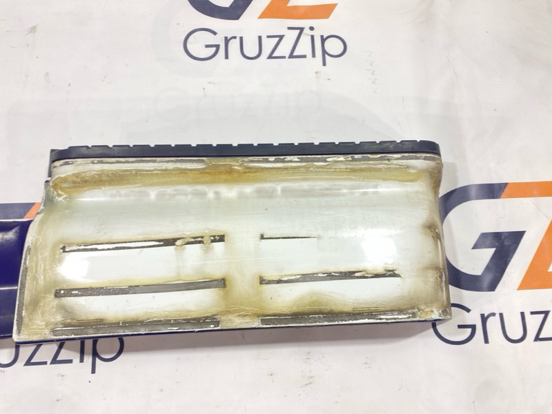 Дефендер Isuzu Giga CYJ77W6 6UZ1 2006 левый (б/у) Дефендер Isuzu Giga CYJ77W6 6UZ1 2006 левый (б/у)