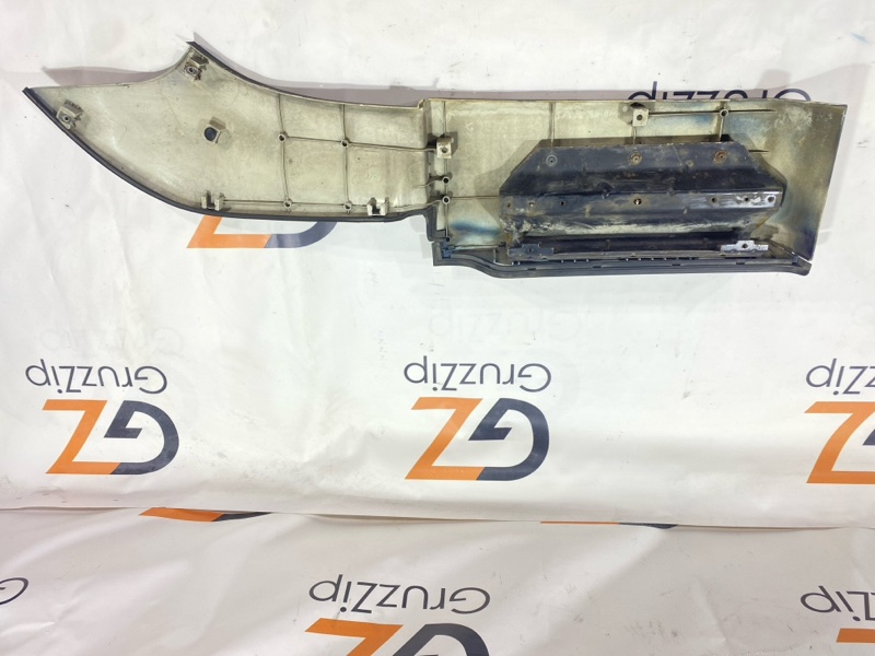 Дефендер Isuzu Giga CYJ77W6 6UZ1 2006 левый (б/у) Дефендер Isuzu Giga CYJ77W6 6UZ1 2006 левый (б/у)