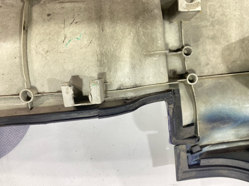 Дефендер Isuzu Giga CYJ77W6 6UZ1 2006 левый (б/у) Дефендер Isuzu Giga CYJ77W6 6UZ1 2006 левый (б/у)